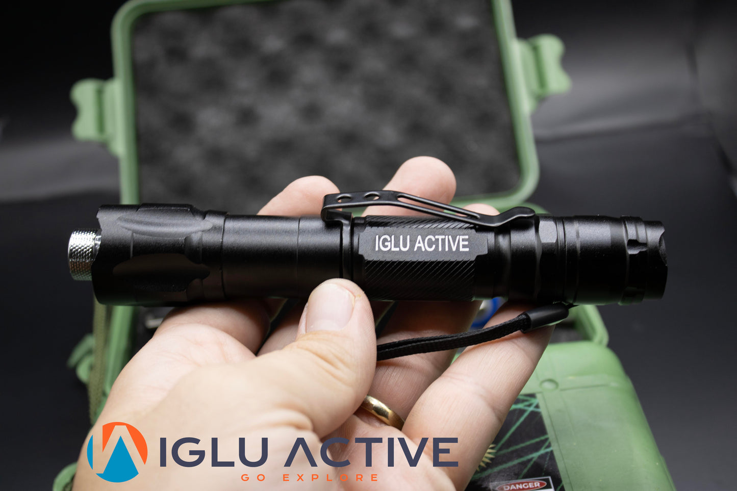 GREEN LASER POINTER + FREE MINI FLASHLIGHT